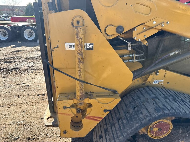 caterpillar-259d3-image-29