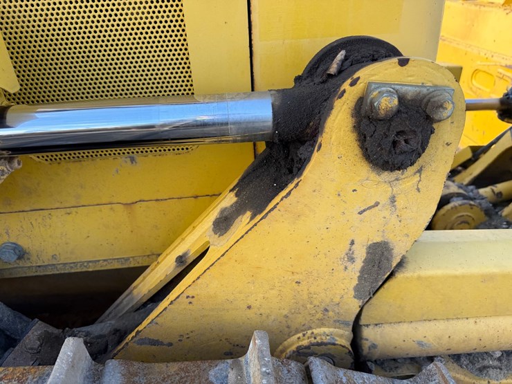 2014-komatsu-d51pxi-image-21