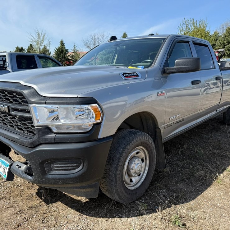2021 DODGE 2500