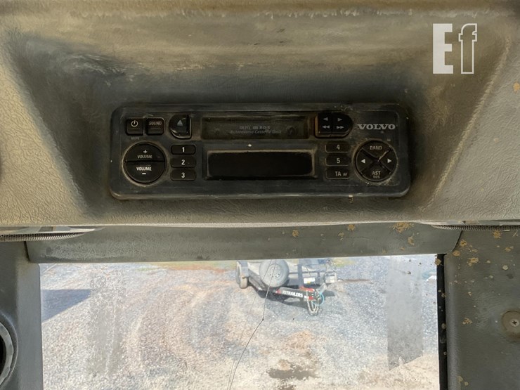 2006-volvo-ecr88-image-15