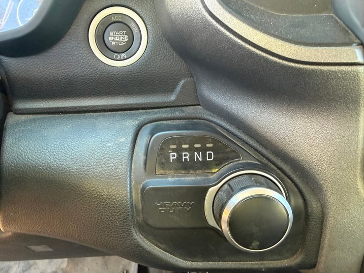 2021-dodge-2500-image-43