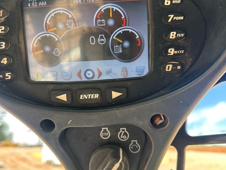 2016-bobcat-s650-image-17