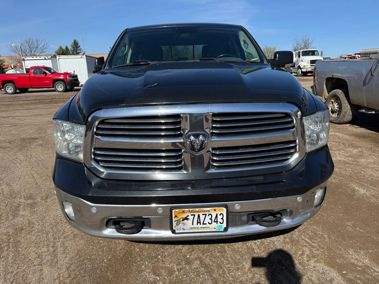 2016-dodge-1500-image-8