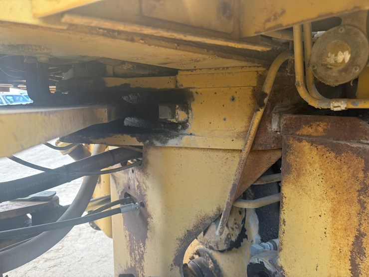 caterpillar-966d-image-58