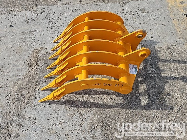 2026-caterpillar-305-image-2