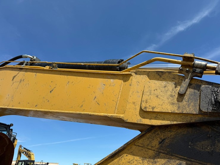 caterpillar-336-image-19