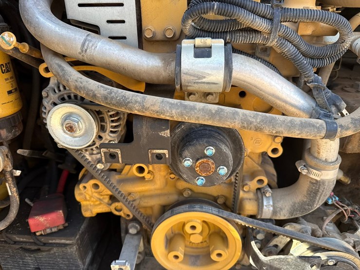 caterpillar-259d3-image-32