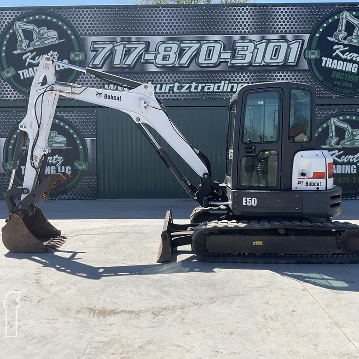 2015 BOBCAT E50