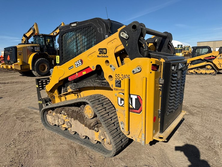 caterpillar-255-image-3