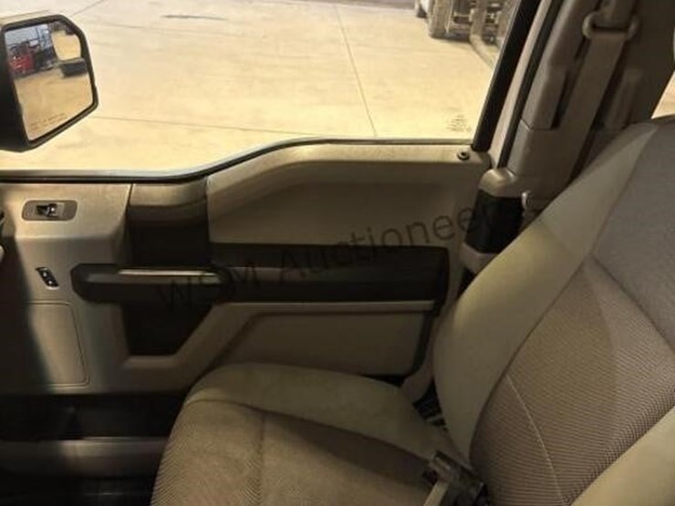 2015-ford-f150-image-22