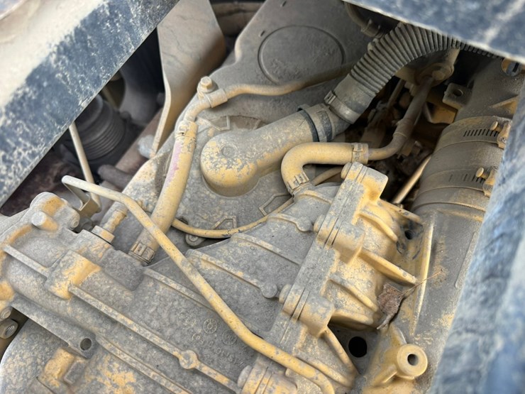 2013-caterpillar-950k-image-85