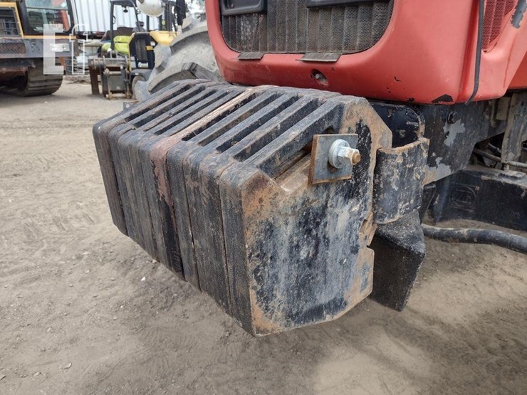 massey-ferguson-8270-image-21