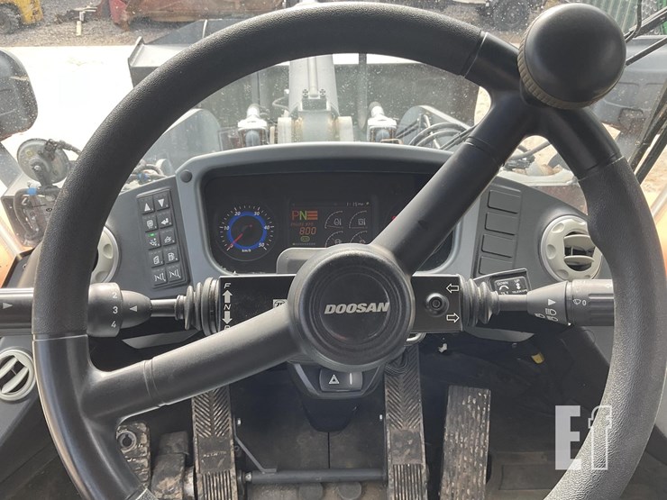 2021-doosan-dl200-5-image-14