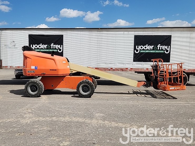 2016-jlg-400s-image-5