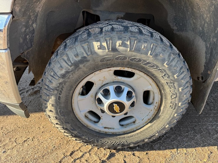 2014-chevrolet-2500-image-58