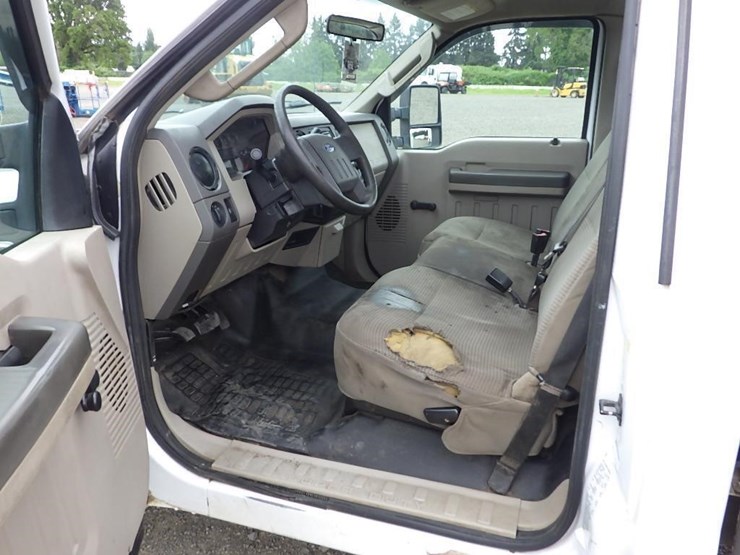 2009-ford-f250-image-26