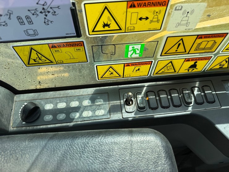 caterpillar-336fl-image-92