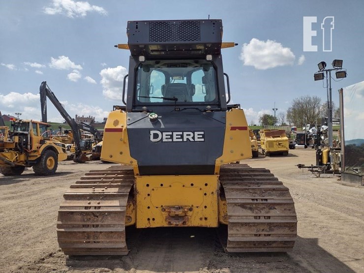 2021-deere-750l-lgp-image-4