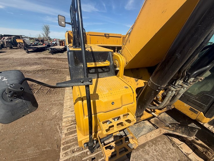 caterpillar-336-image-28