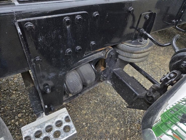 2015-kenworth-t800-image-64
