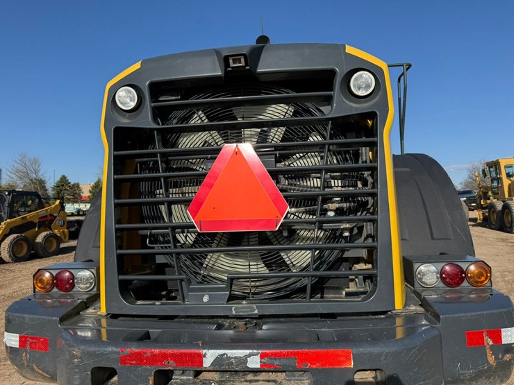 komatsu-wa380-image-58
