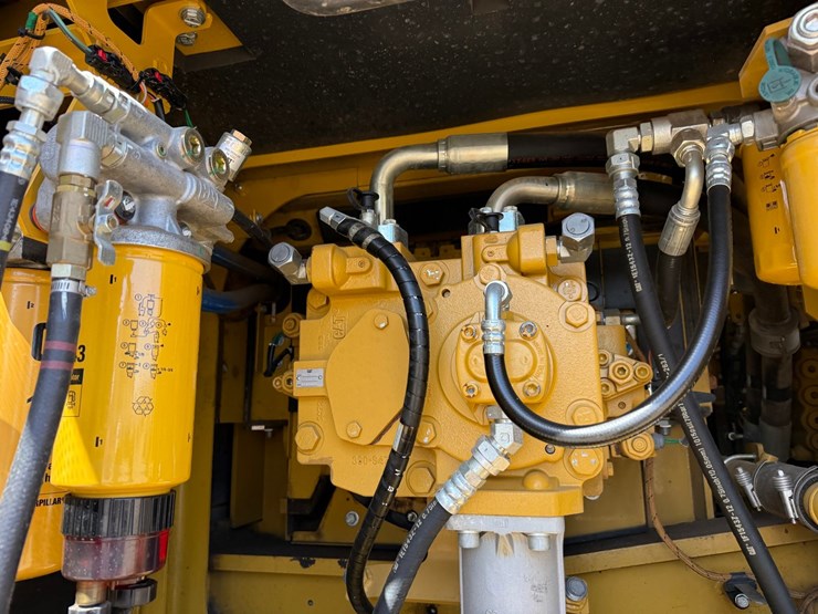 caterpillar-336fl-image-46