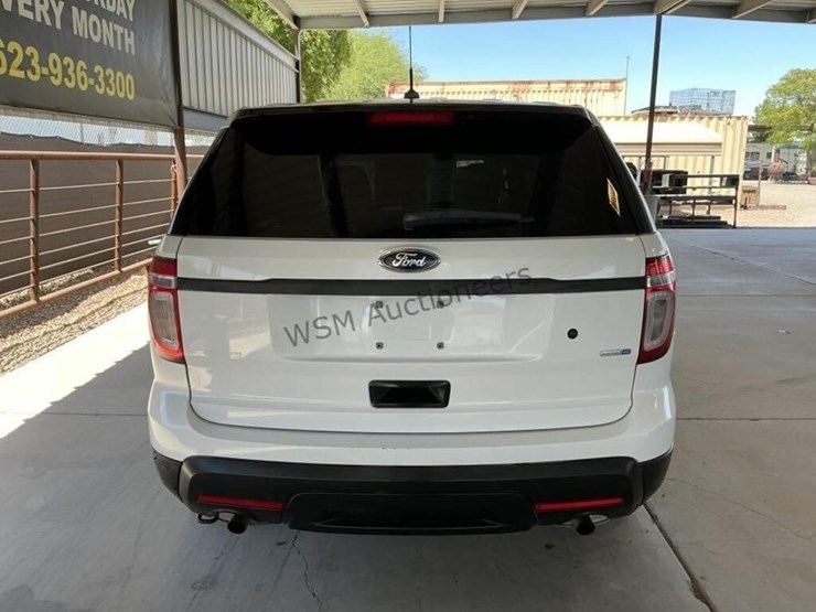 2014-ford-explorer-image-6