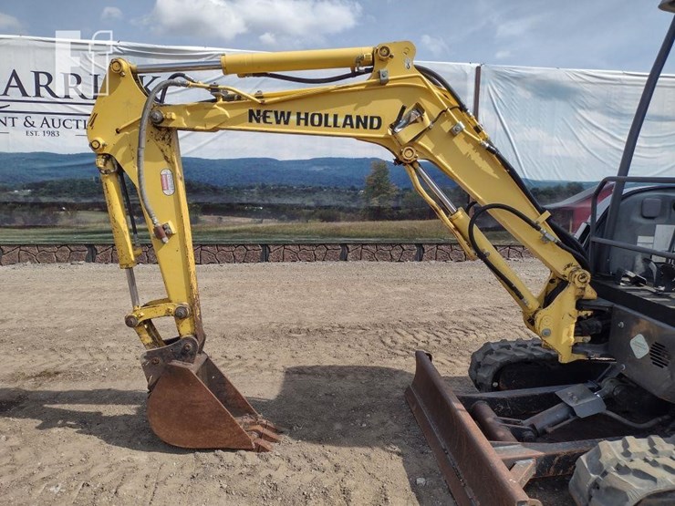 2012-new-holland-e27b-image-22