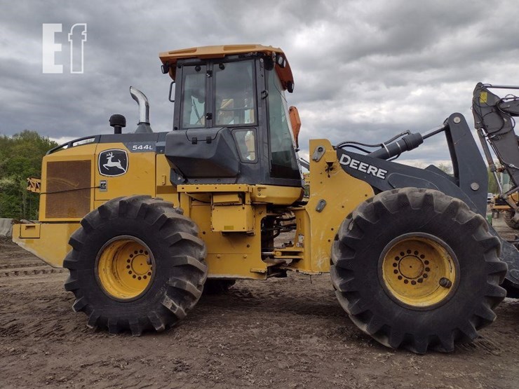 2019-deere-544l-image-32