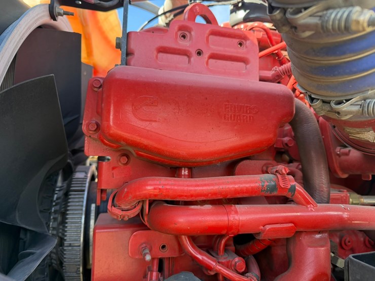 2021-kenworth-t880-image-17