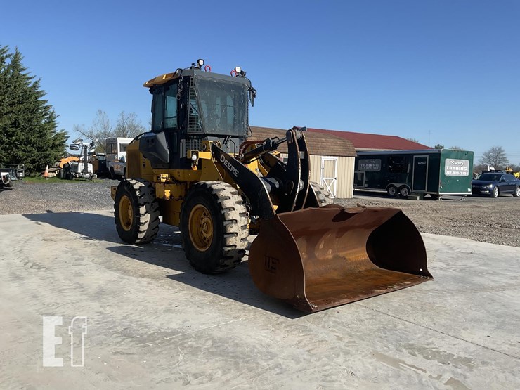 2021-deere-444-p-tier-image-6