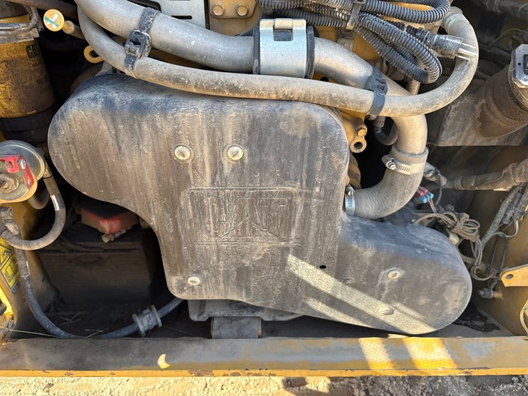 caterpillar-259d3-image-32