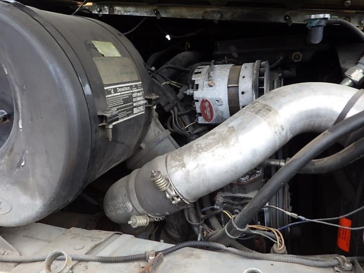 1995-ford-l9000-image-24