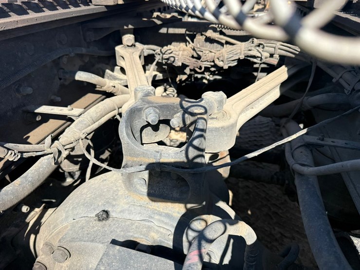 2021-kenworth-t880-image-68