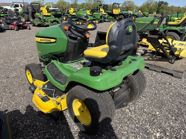 john-deere-x320-image-6
