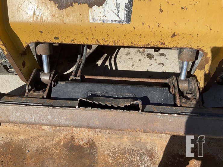 2014-caterpillar-289d-image-12
