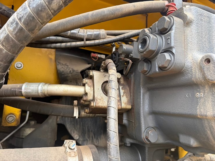 komatsu-pc490-lc-11-image-64