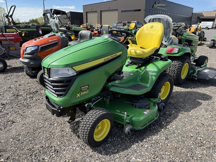john-deere-x380-image-1