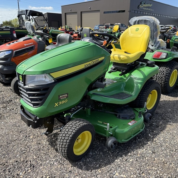 JOHN DEERE X380