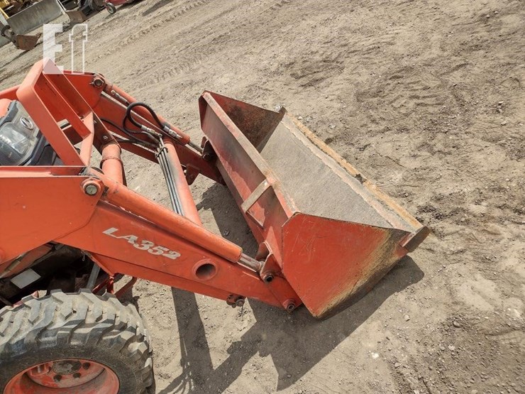 kubota-b7610-image-22