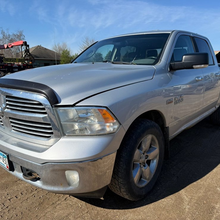2016 DODGE 1500