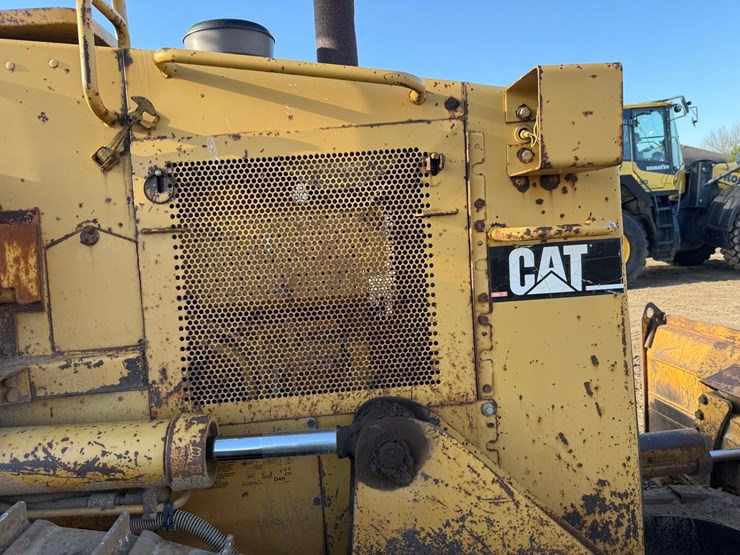 caterpillar-d4h-lgp-image-37