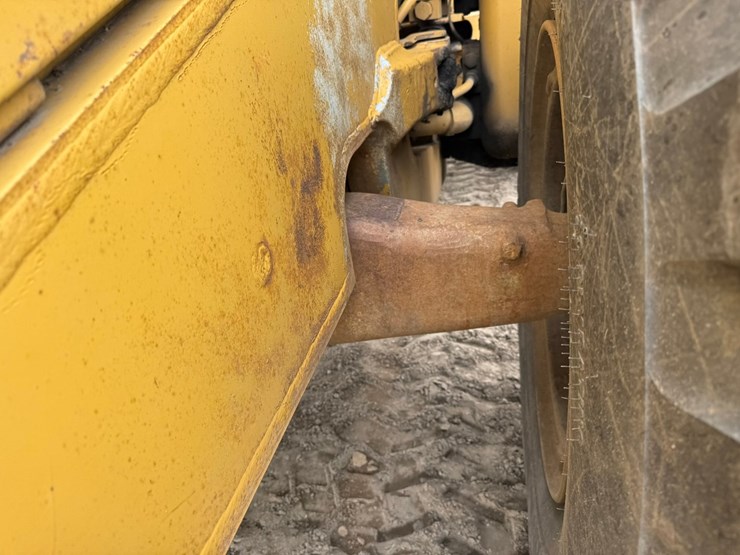 caterpillar-966d-image-75