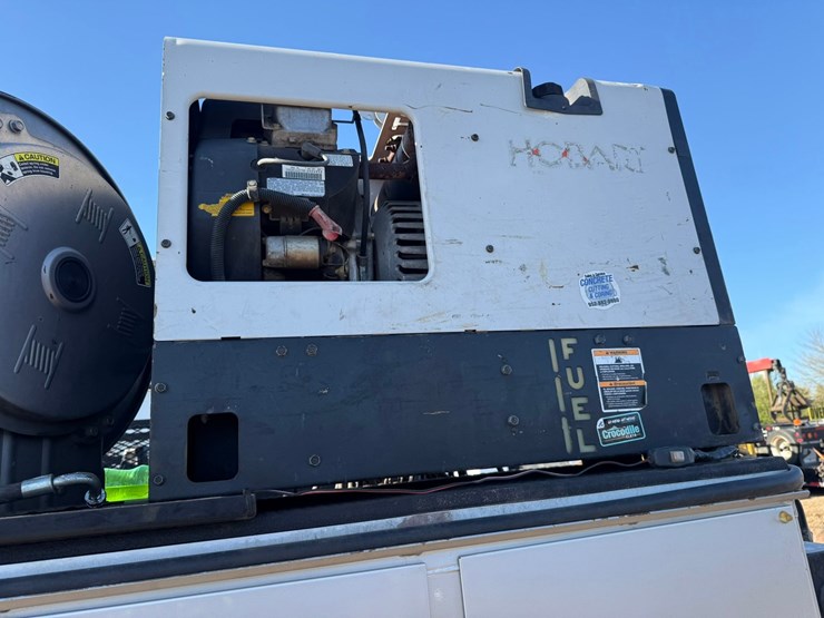 2017-ford-f550-xl-image-29