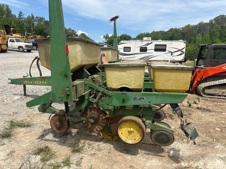 john-deere-7000-image-3