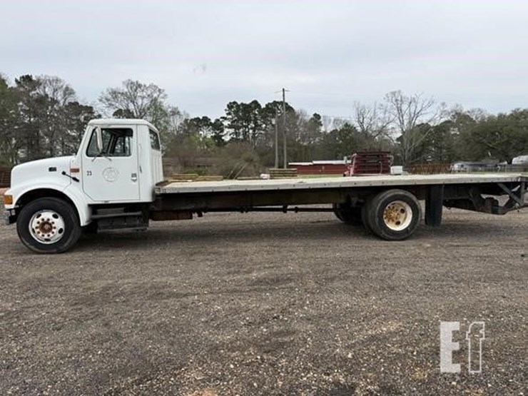 2000-international-4700-image-2