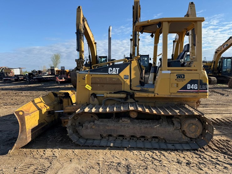 caterpillar-d4g-lgp-image-2