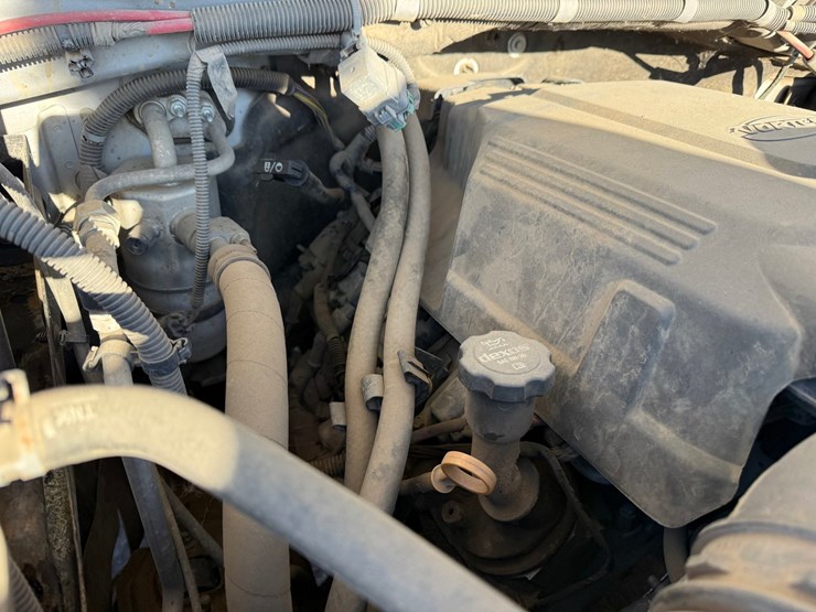 2014-chevrolet-2500-image-16