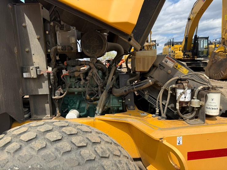 volvo-sd75b-image-31