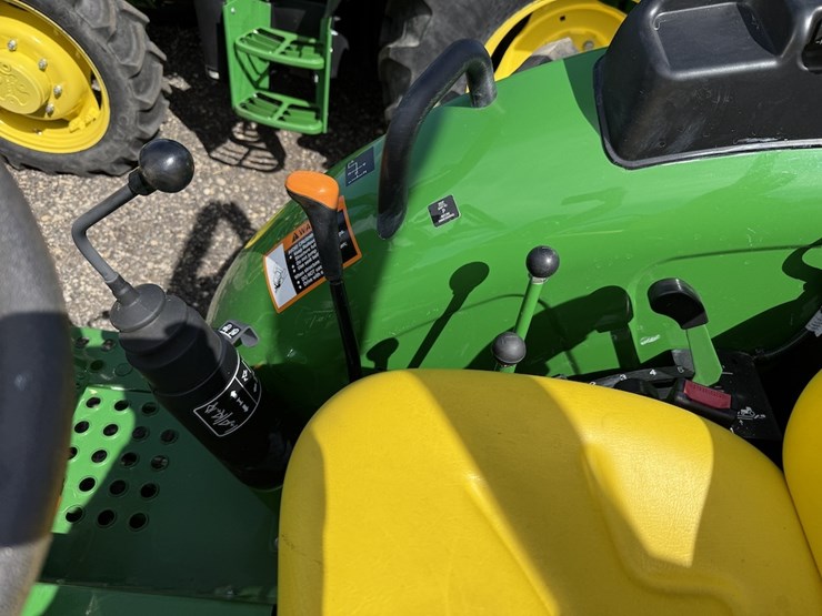 john-deere-5075e-image-10